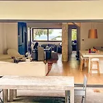 Villa Bronte Blanchfield